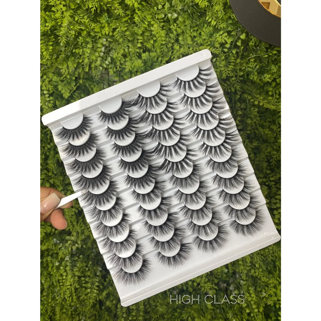 The Luxury Lash Box